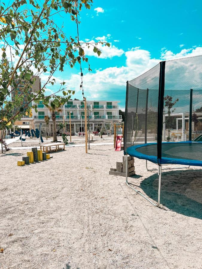 Hotel Victory Mamaia Exterior foto